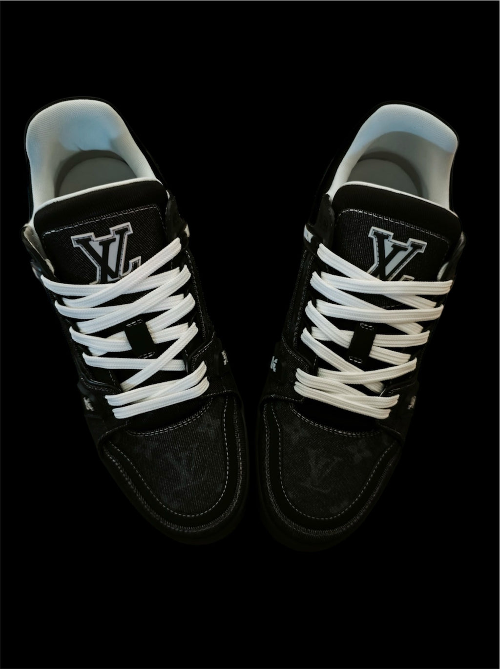 1-1 LV TRAINER BLACK & WHITE